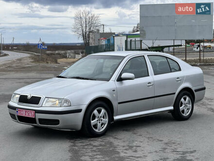 Шкода Октавія 2001 у Тернополі на Automoto.ua Сірий Шкода Октавія, об'ємом двигуна 1.6 л та пробігом 230 тис. км за 4800 $, фото 1 на Automoto.ua
