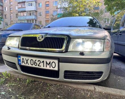 Сірий Шкода Октавія, об'ємом двигуна 1.8 л та пробігом 275 тис. км за 3999 $, фото 1 на Automoto.ua