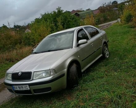 Серый Шкода Октавия, объемом двигателя 1.8 л и пробегом 258 тыс. км за 4300 $, фото 1 на Automoto.ua