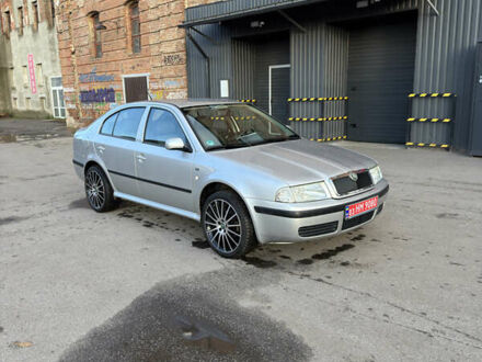 Шкода Октавия 2001 в Ахтырке на Automoto.ua Серый Шкода Октавия, объемом двигателя 1.6 л и пробегом 194 тыс. км за 5250 $, фото 1 на Automoto.ua