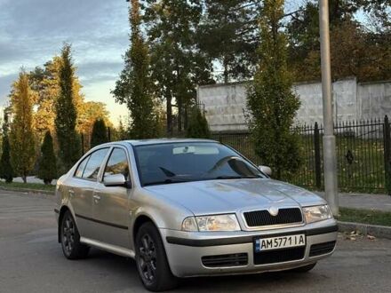 Шкода Октавія 2001 у Києві на Automoto.ua Сірий Шкода Октавія, об'ємом двигуна 1.78 л та пробігом 205 тис. км за 3600 $, фото 1 на Automoto.ua