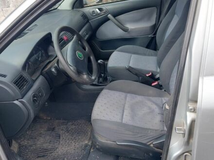 Шкода Октавія 2002 у Купянске на Automoto.ua Сірий Шкода Октавія, об'ємом двигуна 1.9 л та пробігом 490 тис. км за 2200 $, фото 1 на Automoto.ua