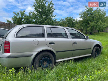 Сірий Шкода Октавія, об'ємом двигуна 1.6 л та пробігом 160 тис. км за 2000 $, фото 1 на Automoto.ua