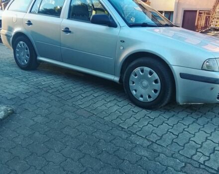 Серый Шкода Октавия, объемом двигателя 1.9 л и пробегом 250 тыс. км за 1750 $, фото 1 на Automoto.ua