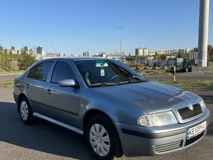 Сірий Шкода Октавія, об'ємом двигуна 1.6 л та пробігом 377 тис. км за 4400 $, фото 1 на Automoto.ua