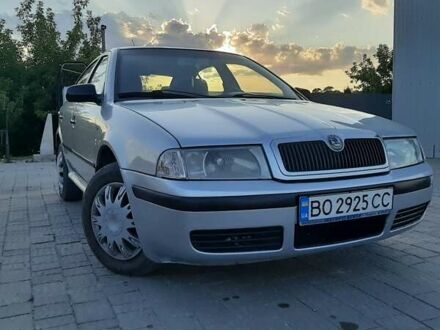 Шкода Октавія 2002 у Збараже на Automoto.ua Сірий Шкода Октавія, об'ємом двигуна 1.6 л та пробігом 364 тис. км за 3400 $, фото 1 на Automoto.ua