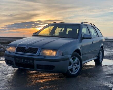 Серый Шкода Октавия, объемом двигателя 1.9 л и пробегом 400 тыс. км за 1700 $, фото 1 на Automoto.ua