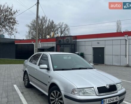 Серый Шкода Октавия, объемом двигателя 1.6 л и пробегом 237 тыс. км за 4500 $, фото 1 на Automoto.ua
