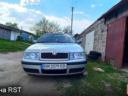Шкода Октавия 2002 в Чугуеве на Automoto.ua Серый Шкода Октавия, объемом двигателя 1.6 л и пробегом 0 тыс. км за 5500 $, фото 1 на Automoto.ua