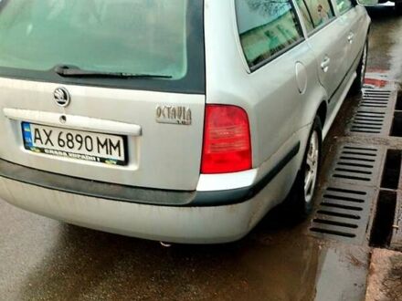 Серый Шкода Октавия, объемом двигателя 1.6 л и пробегом 220 тыс. км за 4500 $, фото 1 на Automoto.ua