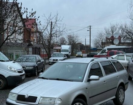 Серый Шкода Октавия, объемом двигателя 2 л и пробегом 367 тыс. км за 3150 $, фото 1 на Automoto.ua