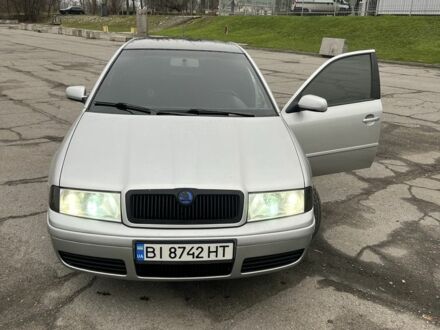 Серый Шкода Октавия, объемом двигателя 1.6 л и пробегом 299 тыс. км за 4900 $, фото 1 на Automoto.ua