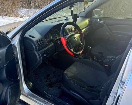 Серый Шкода Октавия, объемом двигателя 2 л и пробегом 317 тыс. км за 3800 $, фото 1 на Automoto.ua