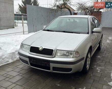 Серый Шкода Октавия, объемом двигателя 1.6 л и пробегом 250 тыс. км за 5600 $, фото 1 на Automoto.ua