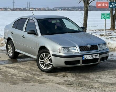 Серый Шкода Октавия, объемом двигателя 1.6 л и пробегом 300 тыс. км за 2999 $, фото 1 на Automoto.ua