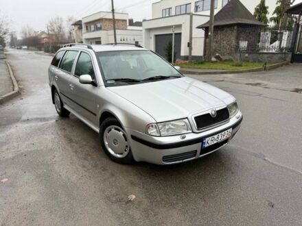 Серый Шкода Октавия, объемом двигателя 1.9 л и пробегом 300 тыс. км за 2250 $, фото 1 на Automoto.ua