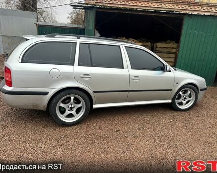 Серый Шкода Октавия, объемом двигателя 1.8 л и пробегом 176 тыс. км за 5300 $, фото 1 на Automoto.ua