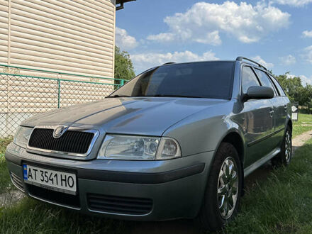 Шкода Октавия 2003 в Богородчанах на Automoto.ua Серый Шкода Октавия, объемом двигателя 1.98 л и пробегом 321 тыс. км за 5200 $, фото 1 на Automoto.ua
