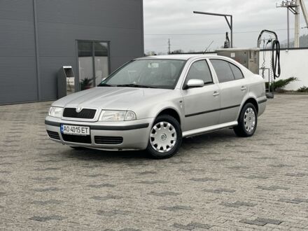 Шкода Октавія 2003 у Хусте на Automoto.ua Сірий Шкода Октавія, об'ємом двигуна 1.6 л та пробігом 237 тис. км за 4300 $, фото 1 на Automoto.ua