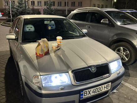 Серый Шкода Октавия, объемом двигателя 1.6 л и пробегом 252 тыс. км за 5200 $, фото 1 на Automoto.ua