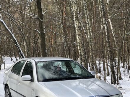 Шкода Октавія 2003 у Иванкове на Automoto.ua Сірий Шкода Октавія, об'ємом двигуна 2 л та пробігом 293 тис. км за 4400 $, фото 1 на Automoto.ua