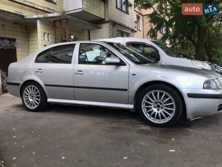 Серый Шкода Октавия, объемом двигателя 1.78 л и пробегом 329 тыс. км за 5000 $, фото 1 на Automoto.ua