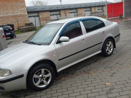 Серый Шкода Октавия, объемом двигателя 1.6 л и пробегом 450 тыс. км за 3300 $, фото 1 на Automoto.ua