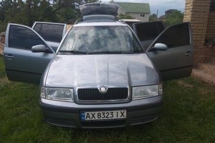 Серый Шкода Октавия, объемом двигателя 1.6 л и пробегом 194 тыс. км за 4000 $, фото 1 на Automoto.ua