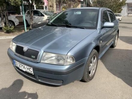 Шкода Октавия 2003 в Кременчуге на Automoto.ua Серый Шкода Октавия, объемом двигателя 2 л и пробегом 238 тыс. км за 4000 $, фото 1 на Automoto.ua