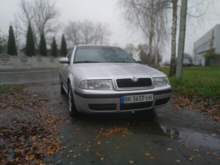 Серый Шкода Октавия, объемом двигателя 1.8 л и пробегом 263 тыс. км за 3800 $, фото 1 на Automoto.ua