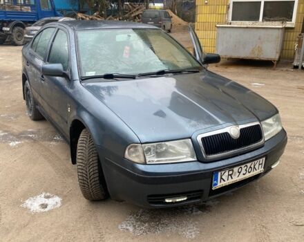 Сірий Шкода Октавія, об'ємом двигуна 0 л та пробігом 380 тис. км за 2800 $, фото 1 на Automoto.ua