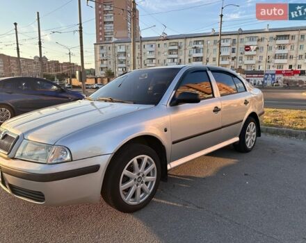 Серый Шкода Октавия, объемом двигателя 1.6 л и пробегом 210 тыс. км за 4200 $, фото 1 на Automoto.ua