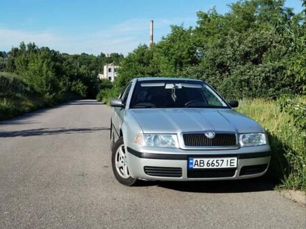 Шкода Октавия 2004 в Каменке на Automoto.ua Серый Шкода Октавия, объемом двигателя 1.98 л и пробегом 330 тыс. км за 5500 $, фото 1 на Automoto.ua