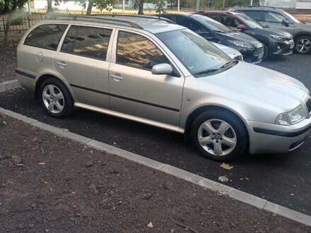 Серый Шкода Октавия, объемом двигателя 1.78 л и пробегом 215 тыс. км за 5650 $, фото 1 на Automoto.ua