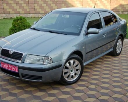 Серый Шкода Октавия, объемом двигателя 0 л и пробегом 249 тыс. км за 5600 $, фото 1 на Automoto.ua