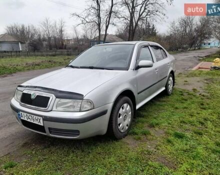 Сірий Шкода Октавія, об'ємом двигуна 1.6 л та пробігом 325 тис. км за 4500 $, фото 1 на Automoto.ua