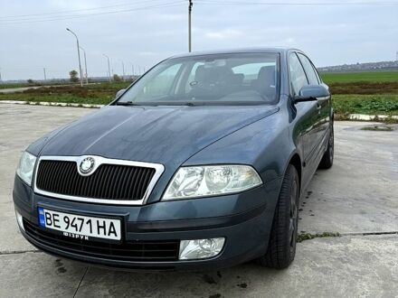 Серый Шкода Октавия, объемом двигателя 1.6 л и пробегом 206 тыс. км за 5600 $, фото 1 на Automoto.ua