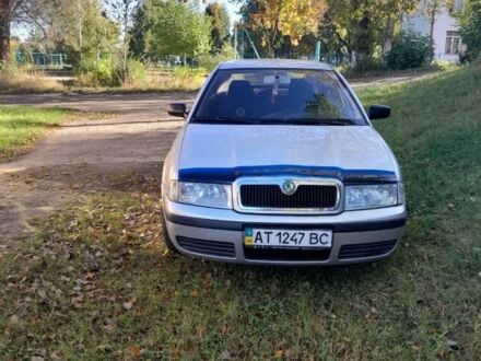 Серый Шкода Октавия, объемом двигателя 1.6 л и пробегом 236 тыс. км за 3800 $, фото 1 на Automoto.ua