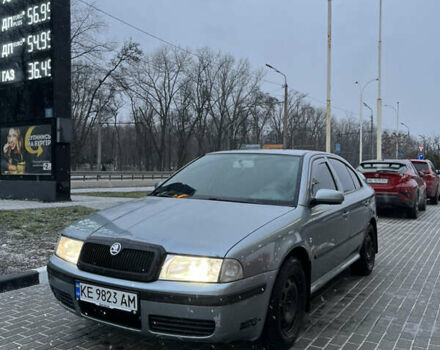 Сірий Шкода Октавія, об'ємом двигуна 1.78 л та пробігом 235 тис. км за 3200 $, фото 1 на Automoto.ua