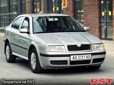 Шкода Октавия 2004 в Полтаве на Automoto.ua Серый Шкода Октавия, объемом двигателя 2 л и пробегом 260 тыс. км за 3600 $, фото 1 на Automoto.ua