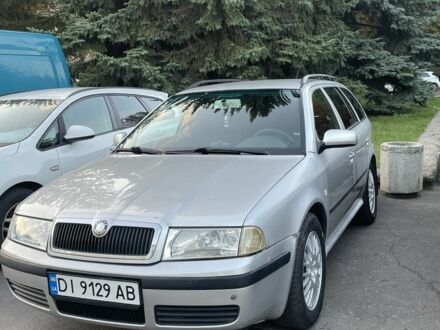 Шкода Октавія 2004 у Рівному на Automoto.ua Сірий Шкода Октавія, об'ємом двигуна 1.9 л та пробігом 385 тис. км за 3773 $, фото 1 на Automoto.ua