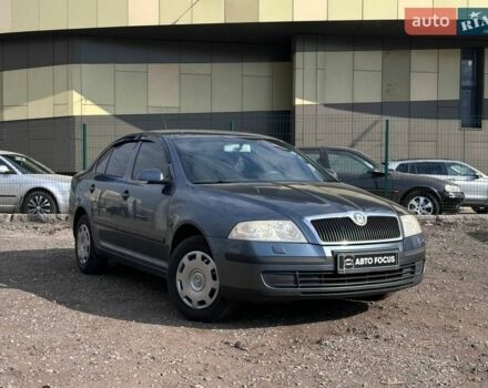 Серый Шкода Октавия, объемом двигателя 1.6 л и пробегом 264 тыс. км за 5990 $, фото 1 на Automoto.ua