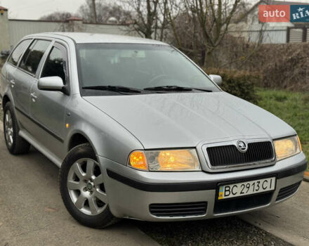 Серый Шкода Октавия, объемом двигателя 1.6 л и пробегом 299 тыс. км за 3500 $, фото 1 на Automoto.ua