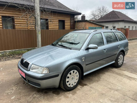 Серый Шкода Октавия, объемом двигателя 1.6 л и пробегом 158 тыс. км за 5350 $, фото 1 на Automoto.ua