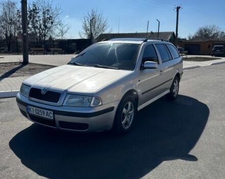 Серый Шкода Октавия, объемом двигателя 1.6 л и пробегом 275 тыс. км за 4800 $, фото 1 на Automoto.ua