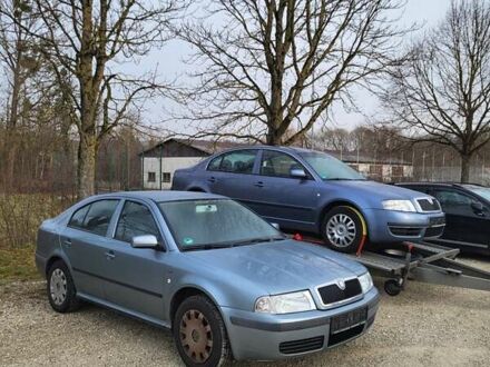 Сірий Шкода Октавія, об'ємом двигуна 1.6 л та пробігом 200 тис. км за 4800 $, фото 1 на Automoto.ua