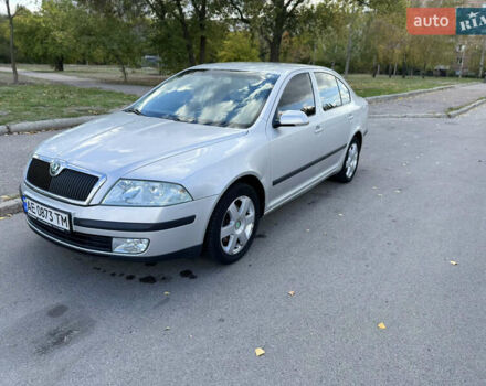 Серый Шкода Октавия, объемом двигателя 1.6 л и пробегом 210 тыс. км за 6500 $, фото 1 на Automoto.ua