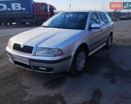 Серый Шкода Октавия, объемом двигателя 2 л и пробегом 320 тыс. км за 3500 $, фото 1 на Automoto.ua