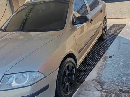 Шкода Октавія 2004 у Хусте на Automoto.ua Сірий Шкода Октавія, об'ємом двигуна 1.9 л та пробігом 3 тис. км за 4900 $, фото 1 на Automoto.ua