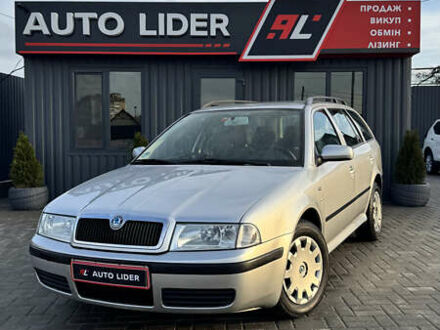 Серый Шкода Октавия, объемом двигателя 1.6 л и пробегом 245 тыс. км за 5600 $, фото 1 на Automoto.ua